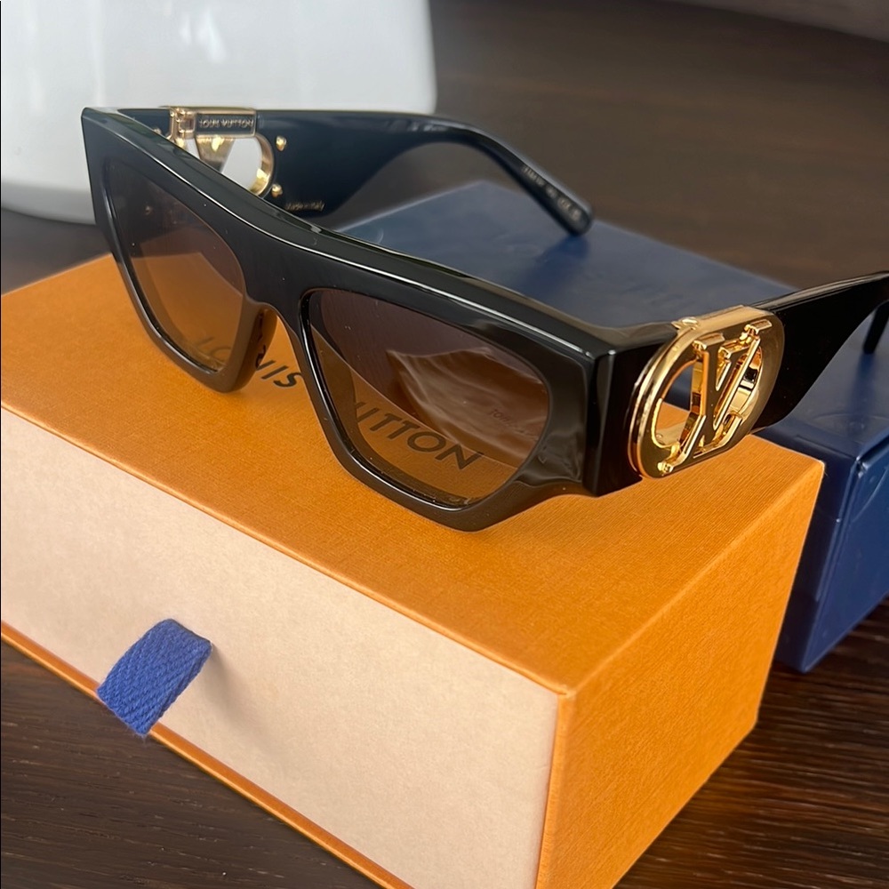 Louis Vuitton Black Sunglasses with Gold Logo